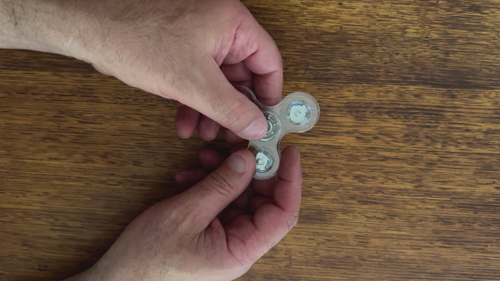 LED luminous transparent flash decompression fidget spinner