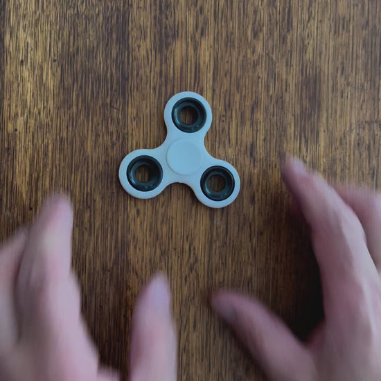 Fidget Spinners Custom (White)